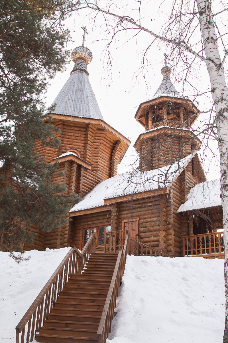 деревянная церковь дивногорск. знаменская церковь дивногорск. церковь иконы божией матери знамение абалакская, дивногорск. храм в дивногорске красноярского края. храм в дивногорске красноярского края.