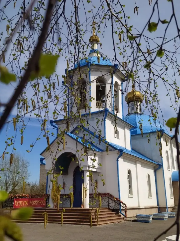 Храм Введения Пресвятой Богородицы во Храм в п. Березовка