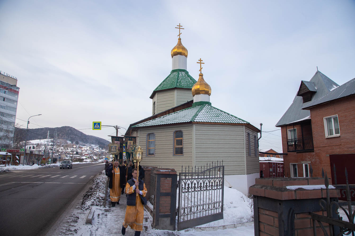 трехсвятительский храм красноярск