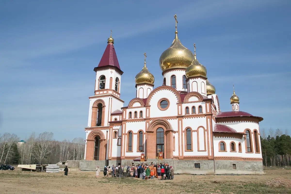 9 мая. Божественная литургия в храме новомучеников и исповедников Российских города Красноярска