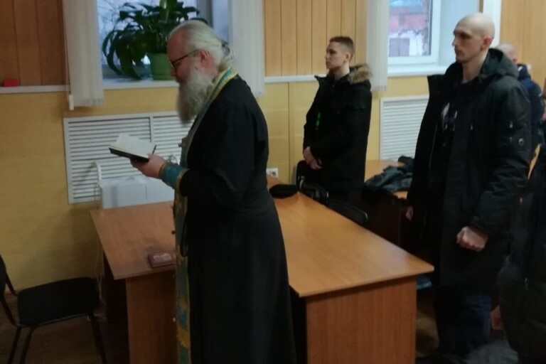 Красноярские призывники получили благословение на службу в армии