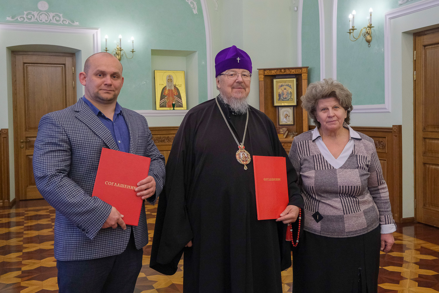 Красноярская епархия и средняя школа «Комплекс Покровский» подписали  соглашение о сотрудничестве - Красноярская епархия Русской Православной  Церкви