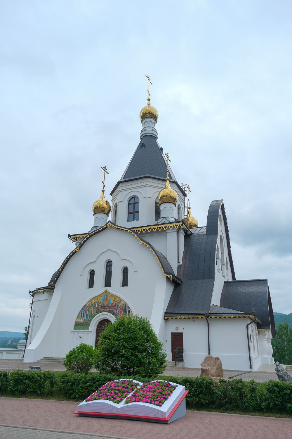 храм всецарица