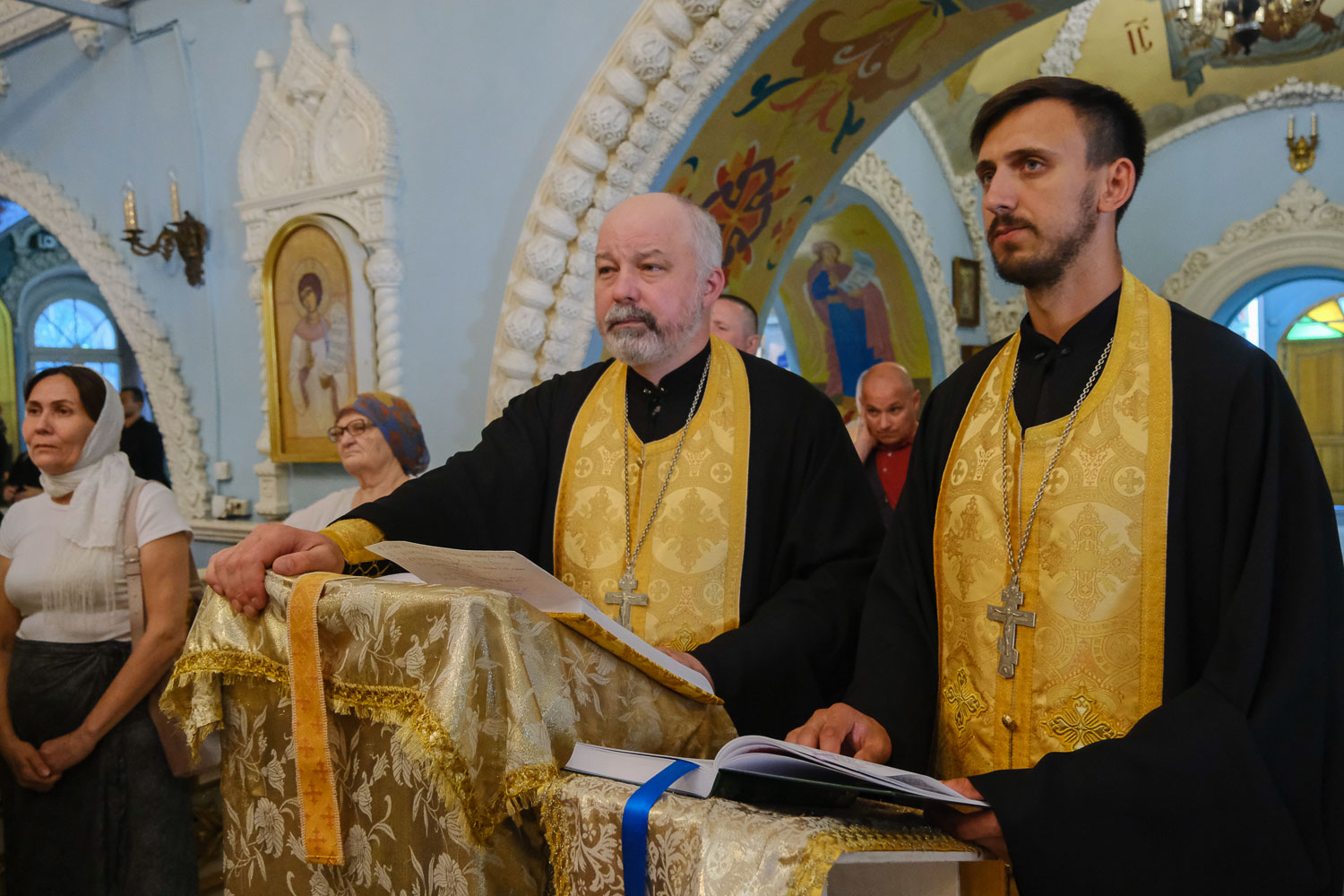 Свято Покровский кафедральный собор Красноярск внутри