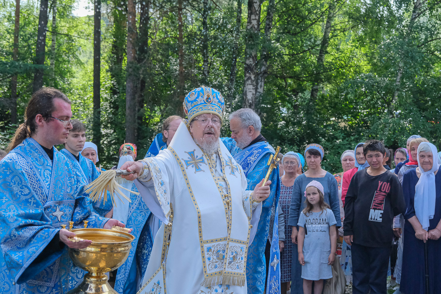 Пасха в Знаменском соборе Барнаула