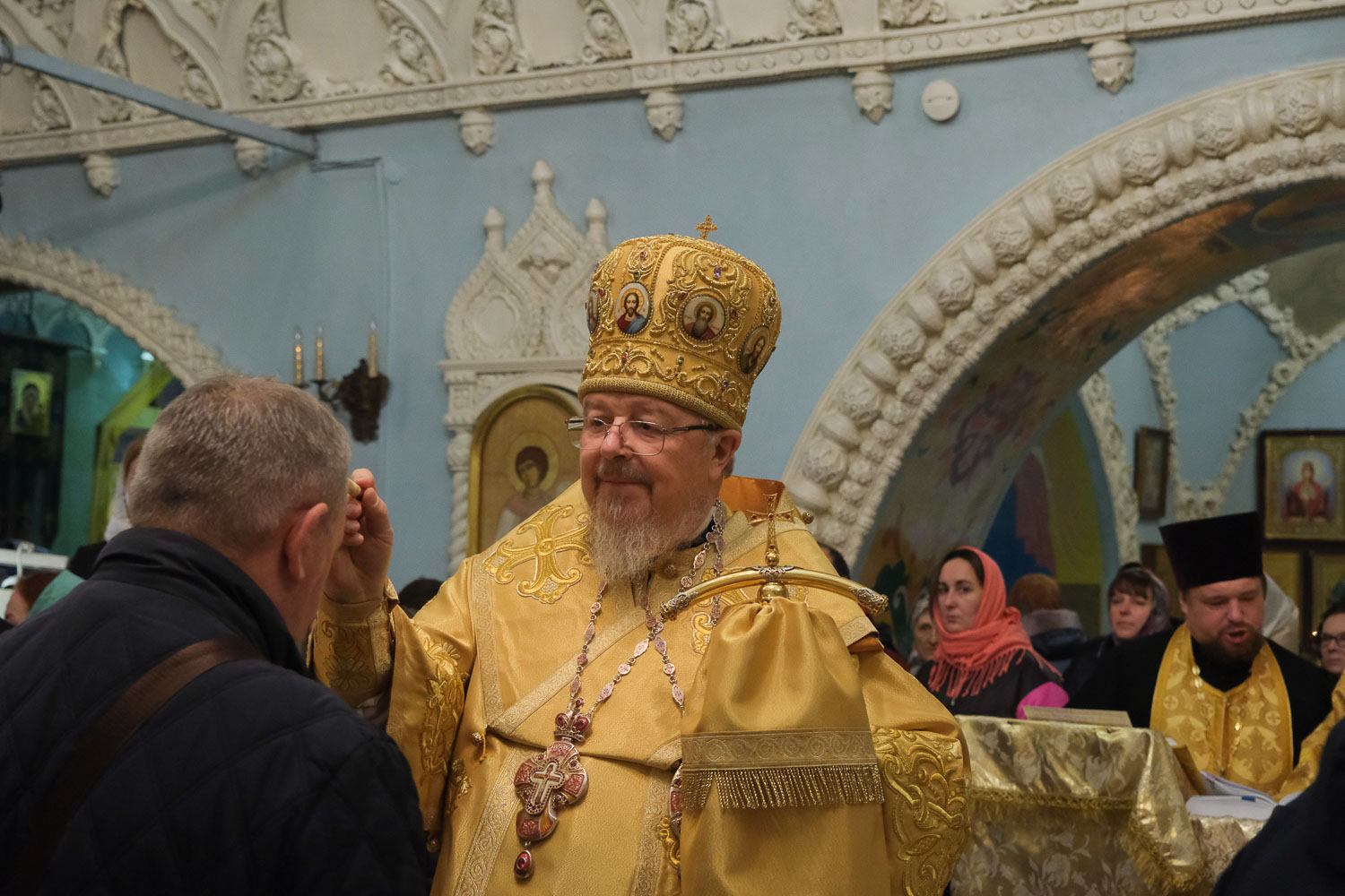 Свято Покровский кафедральный собор Красноярск внутри