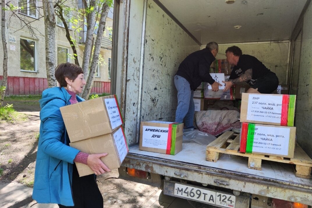 Православные активисты Сосновоборска отправили гуманитарную помощь в зону СВО