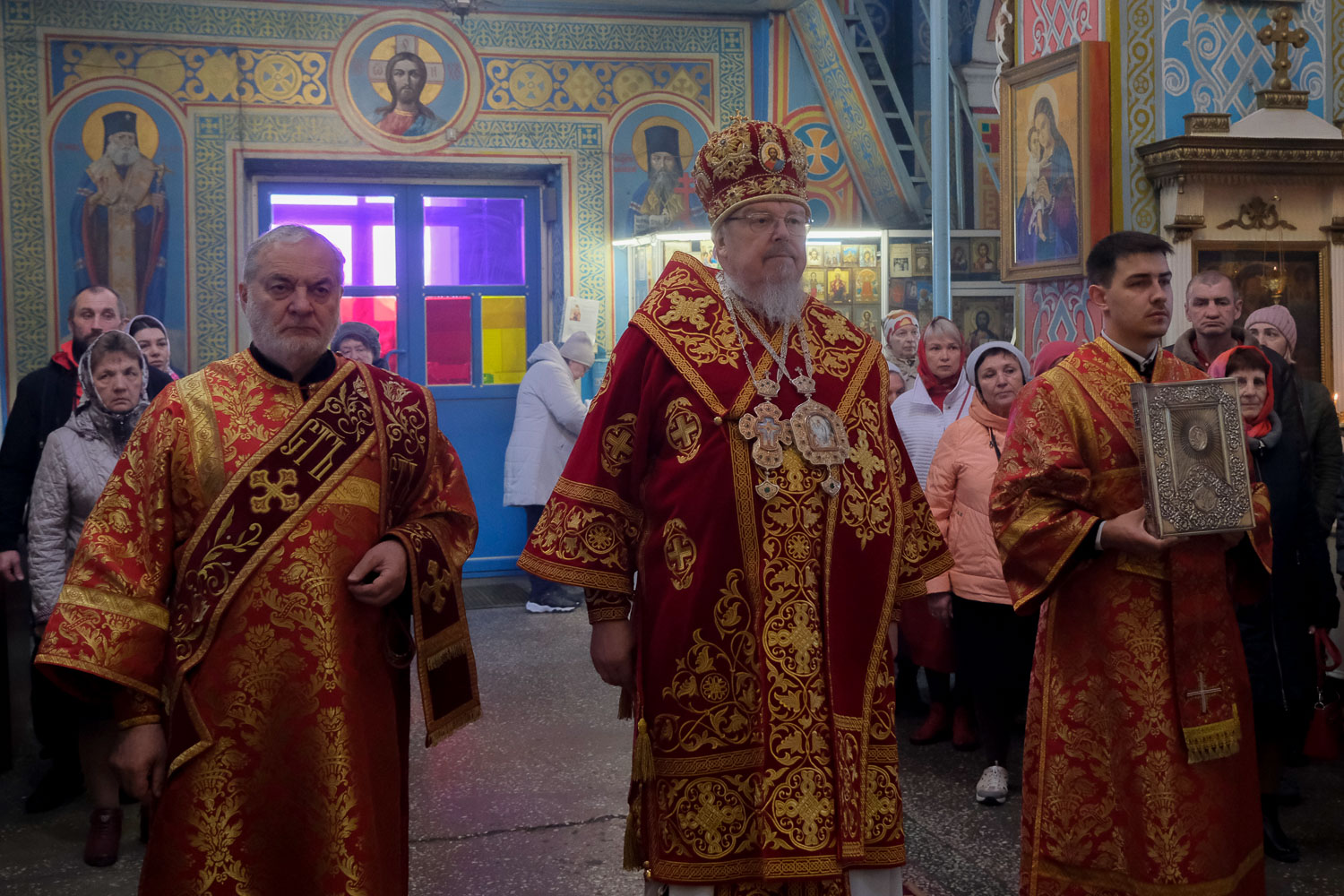 Глава Красноярской митрополии совершил Божественную литургию в Казанском кафедральном соборе Ачинска