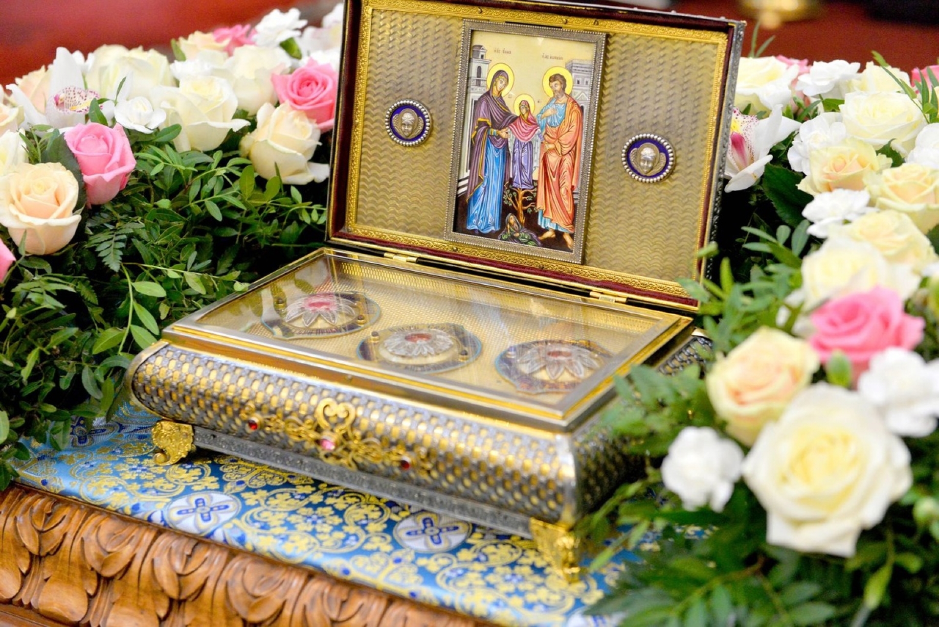 Осенью жители Красноярска смогут помолиться перед ковчегом с  частью Пояса Пресвятой Богородицы