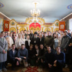 Митрополит Никита совершил молебен об учащихся в молодёжном храме Красноярска