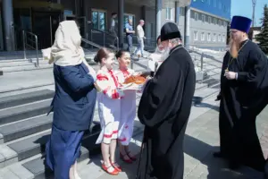 Глава Красноярской митрополии совершил молебен на открытии выставки «Сибирь...